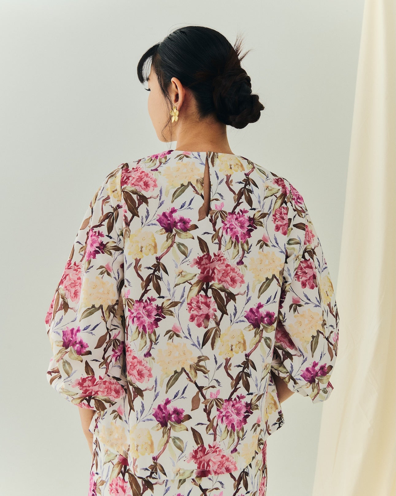 Elara Kurung in Meadow