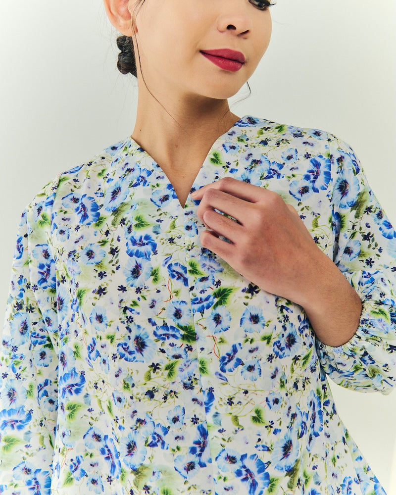 Elara Kurung in Bluebelle