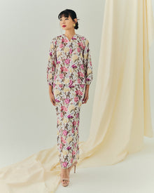 Elara Kurung in Meadow