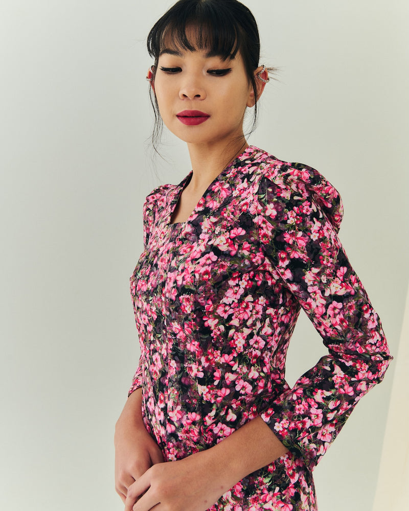 Aria Kebaya in Magenta